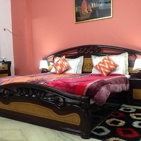 Parkash Bed And Breakfast New Delhi Exterior foto