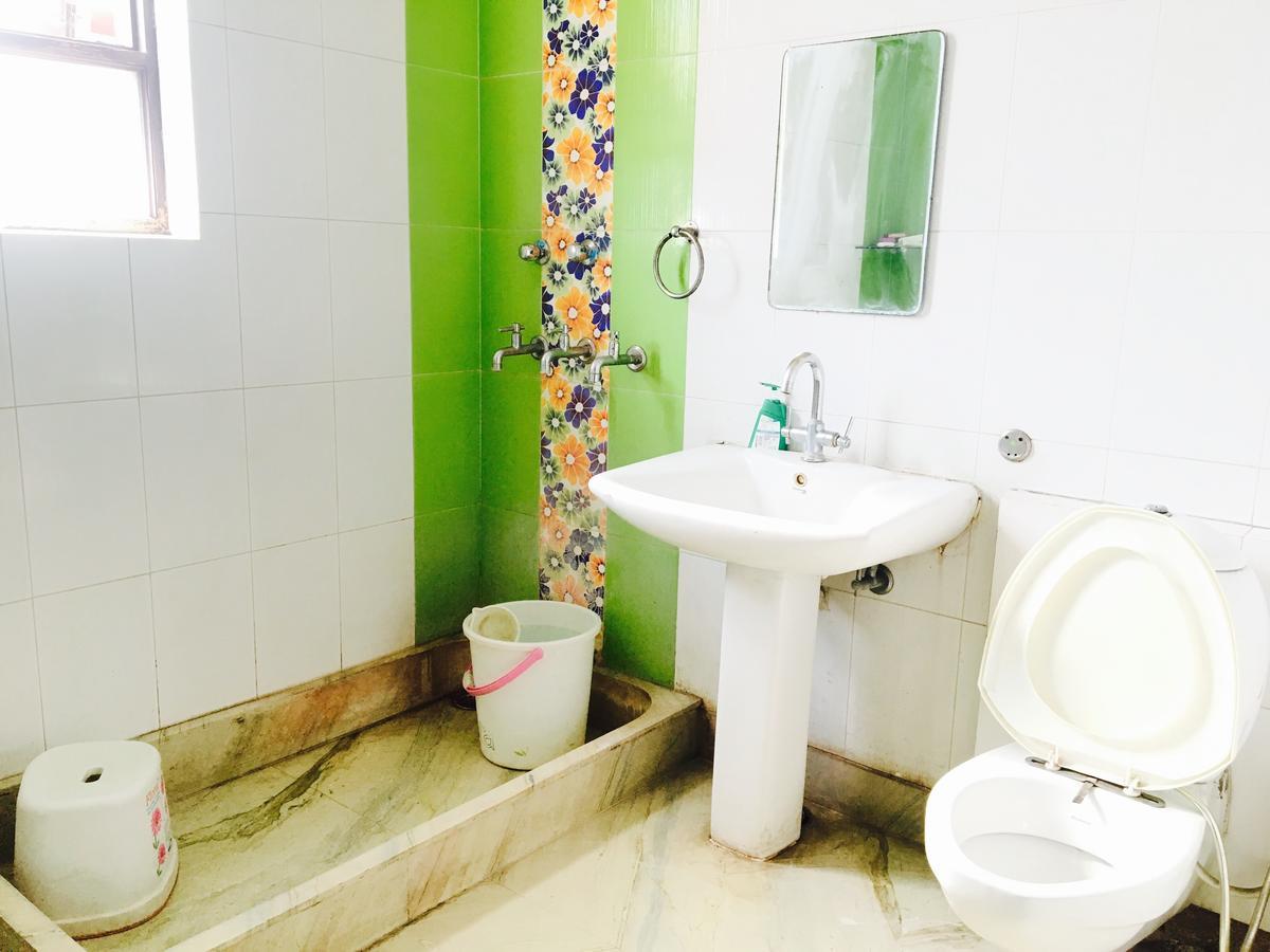Parkash Bed And Breakfast New Delhi Exterior foto