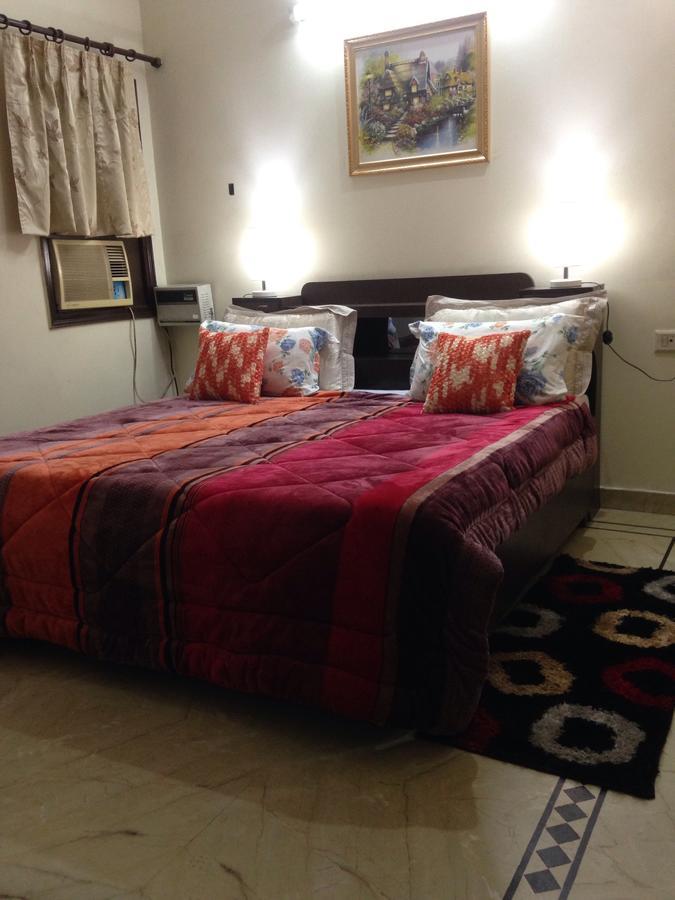 Parkash Bed And Breakfast New Delhi Exterior foto